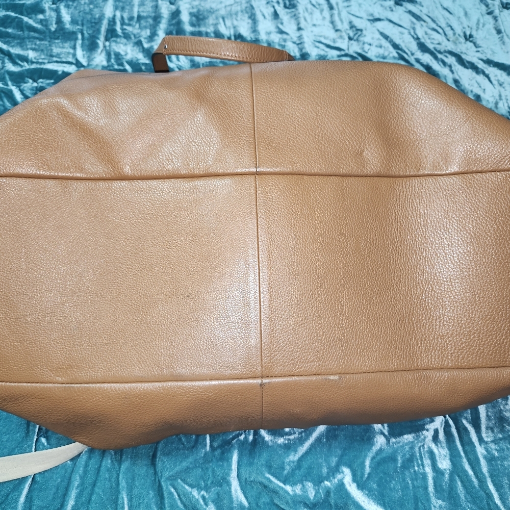 Coach Tan Pebbled Leather Duffle Bag- Great Carry On/Travel Bag - Picture 5 of 5